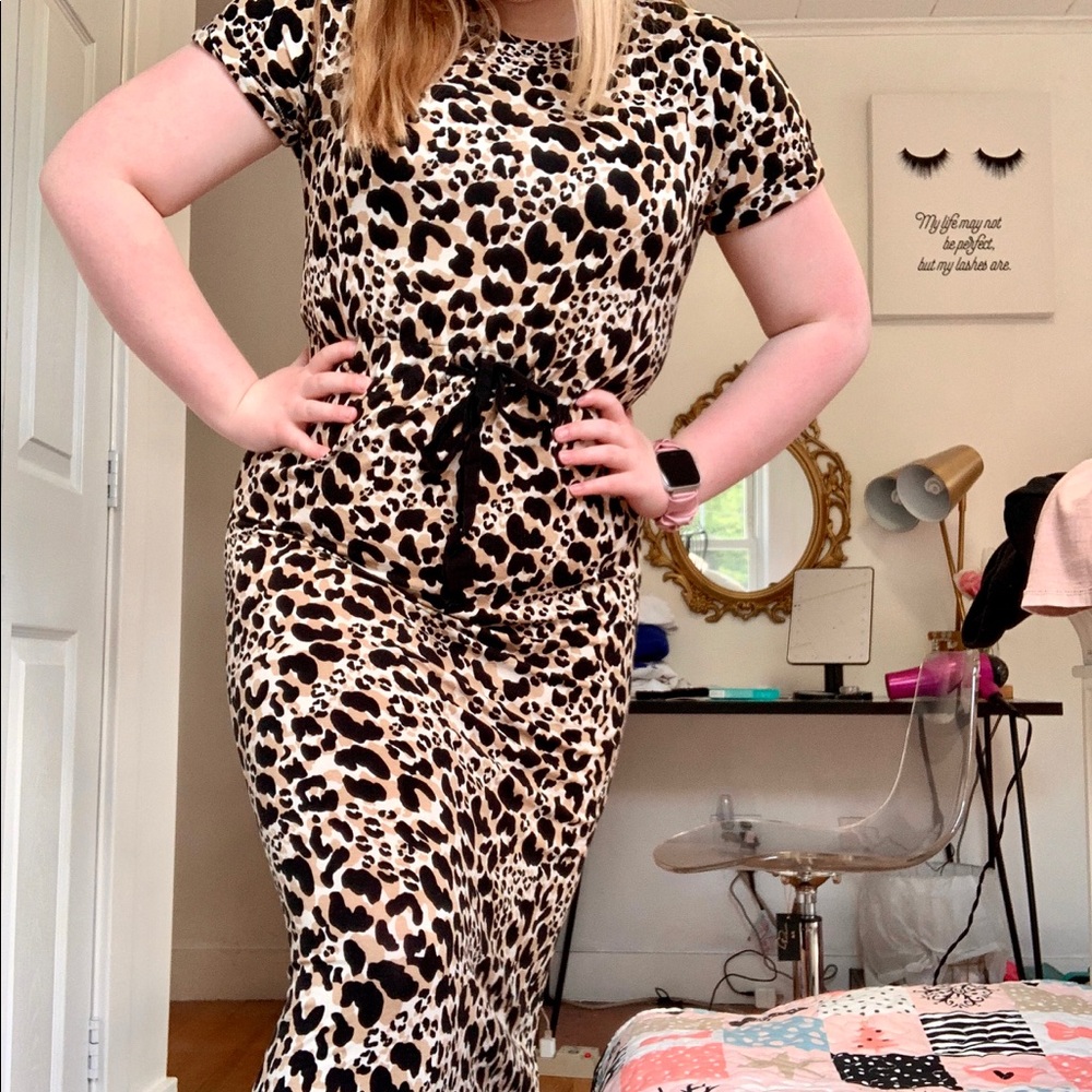 ❤️ 3/$35 PRIMARK midi dress